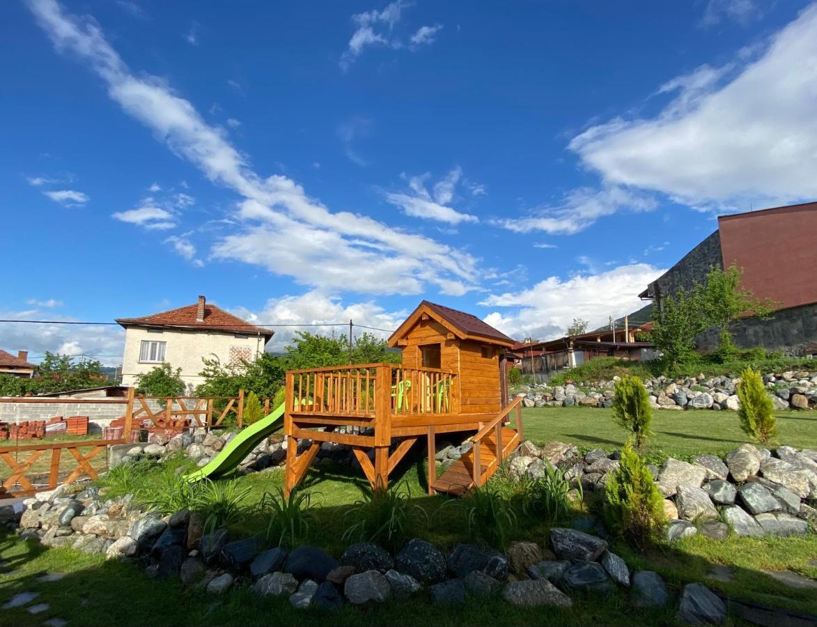 Тихият Кът Hotel Sapareva Banya ภายนอก รูปภาพ